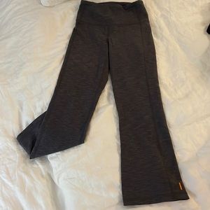 Lucy Capri Yoga Pants